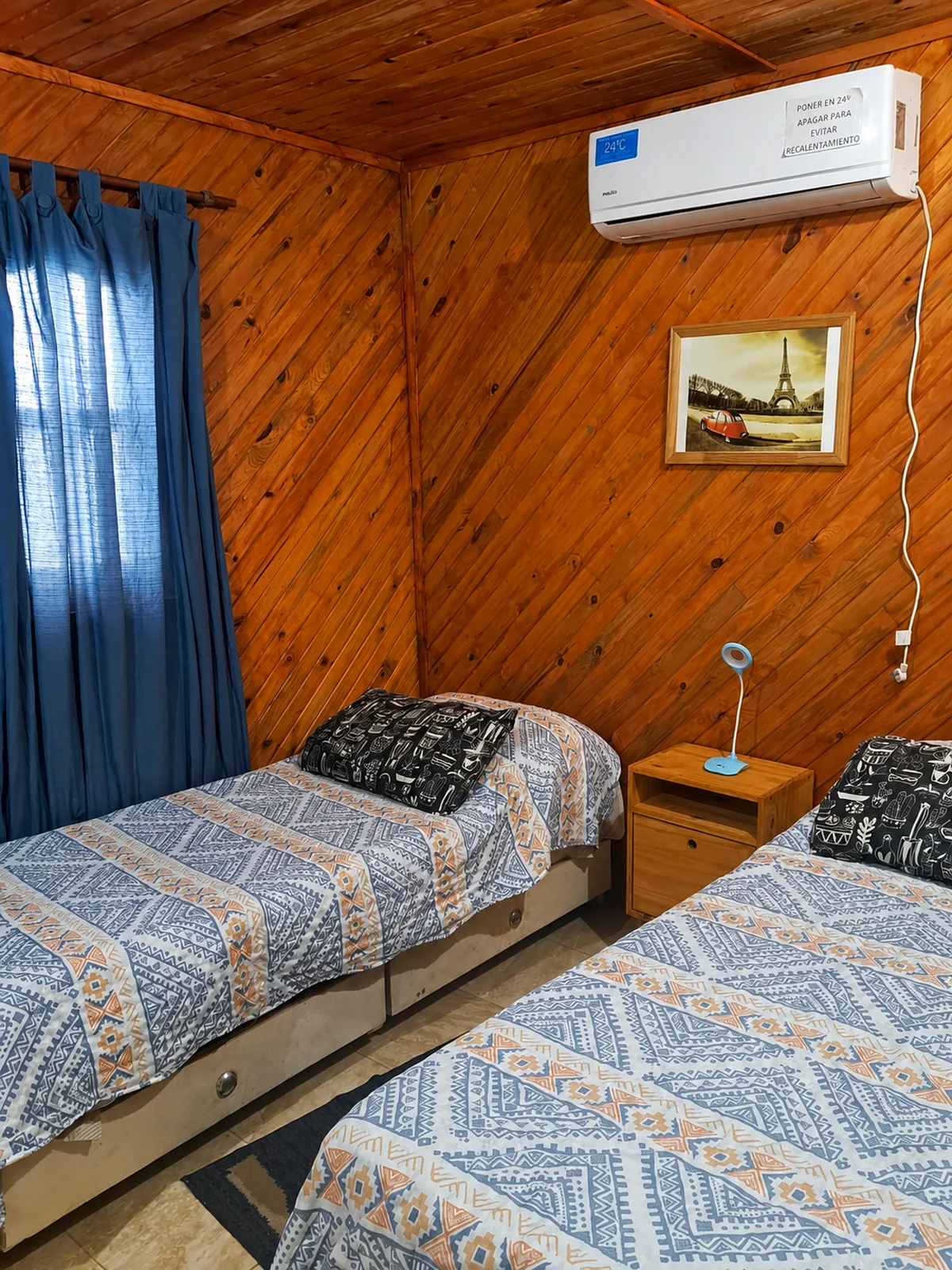 Dormitorio con camas individuales de Cabaña Cactus I